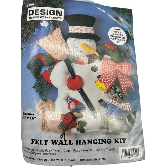 Woodland Friends Snowman Felt Wall Hanging Kit Christmas Winter Vintage Craft - Picture 2 of 5